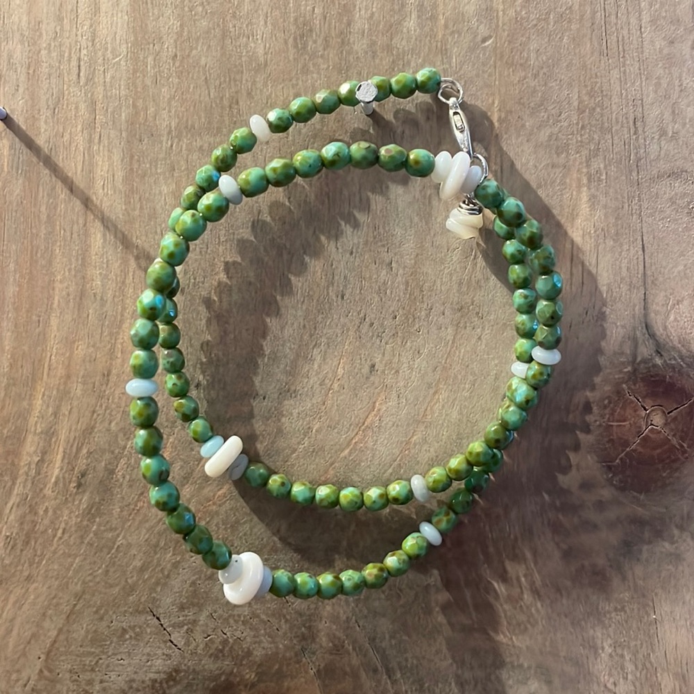 * HANDMADE* Just Bead Different* wire wrap bracelet